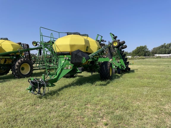 SOLD - 2021 John Deere 1890 Stock No. 1102317 Planting with 42 ft ...