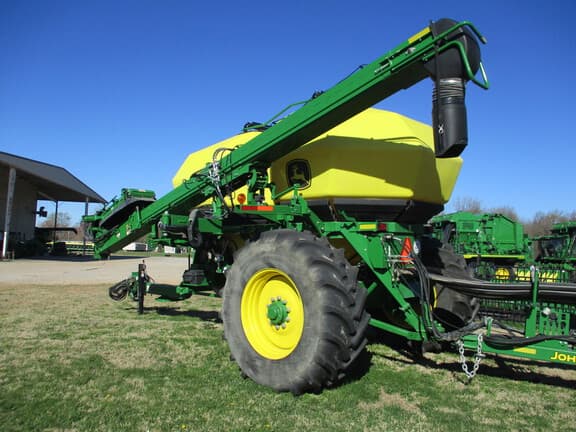 Image of John Deere 1910 equipment image 1