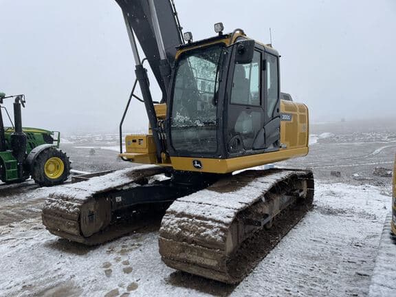 Image of John Deere 200G equipment image 1
