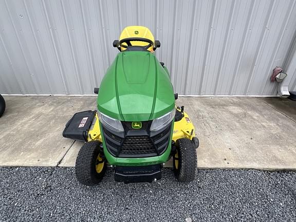 Image of John Deere X384 equipment image 3