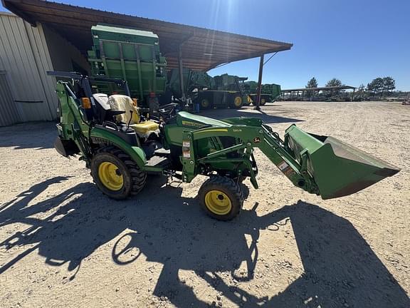 Image of John Deere 2025R equipment image 3