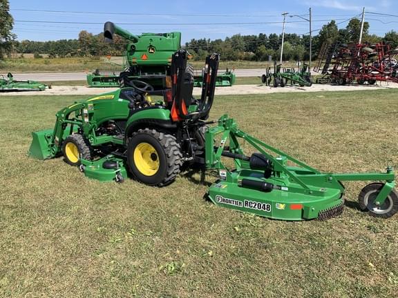Image of John Deere 2025R equipment image 3