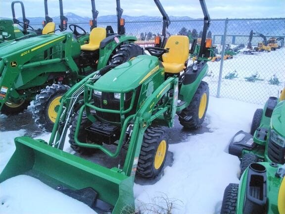 Main image John Deere 2025R
