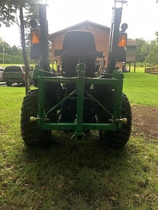 Image of John Deere 2025R equipment image 3