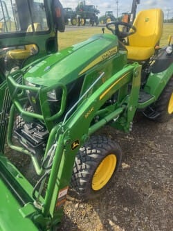 2021 John Deere 2025R Equipment Image0