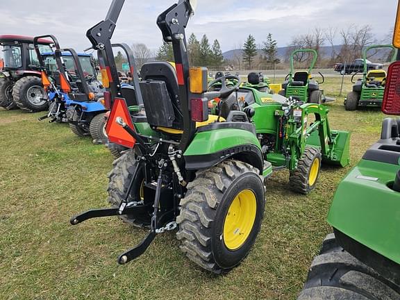 Image of John Deere 2025R equipment image 2