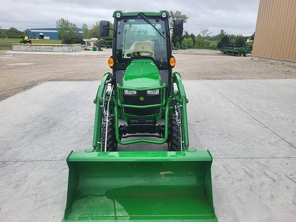 Image of John Deere 2025R equipment image 2