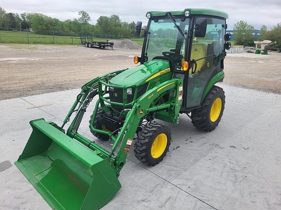 Image of John Deere 2025R equipment image 1