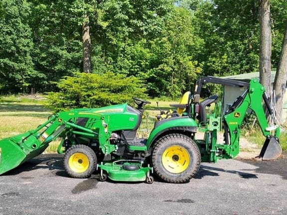 2021 John Deere 2025R Equipment Image0