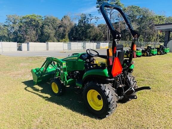 Image of John Deere 2025R equipment image 2