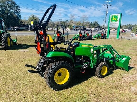 Image of John Deere 2025R equipment image 4