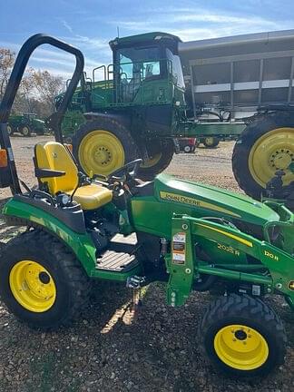 Image of John Deere 2025R equipment image 1