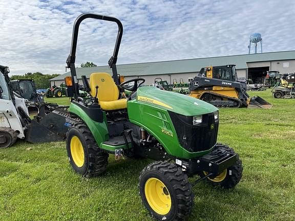 Image of John Deere 2025R Image 0
