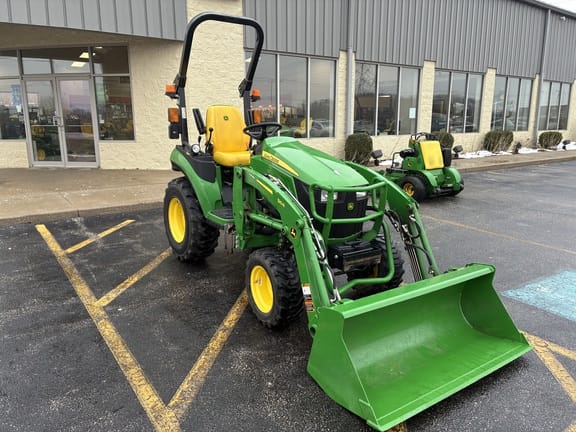 2021 John Deere 2025R Equipment Image0