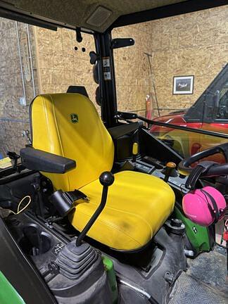 Image of John Deere 2025R equipment image 3