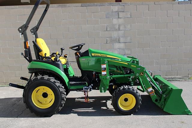 Image of John Deere 2025R equipment image 2