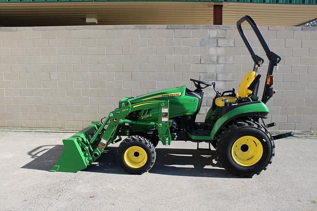 Image of John Deere 2025R equipment image 4