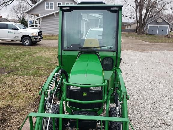 Image of John Deere 2025R equipment image 2