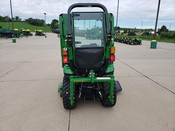 Image of John Deere 2025R equipment image 4