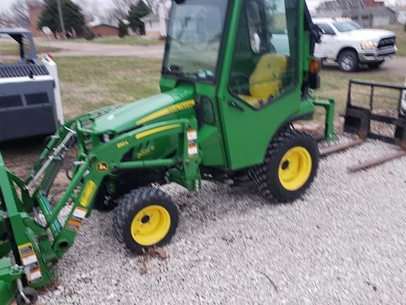 Image of John Deere 2025R equipment image 1