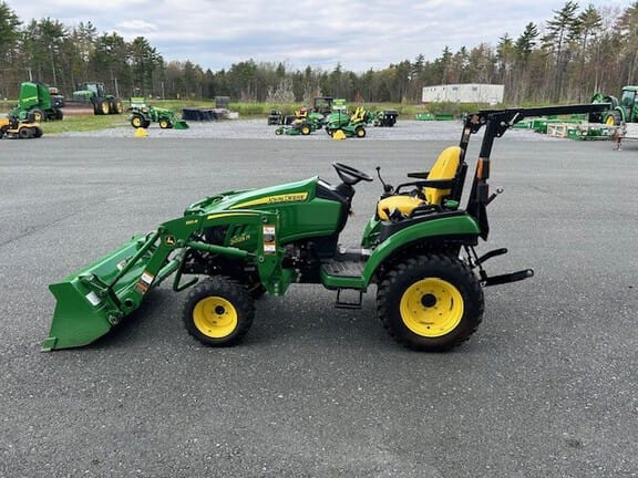 2021 John Deere 2025R Equipment Image0