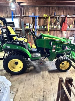 2021 John Deere 2025R Image