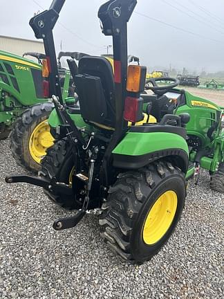 Image of John Deere 2025R equipment image 3