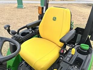 Main image John Deere 2025R 12