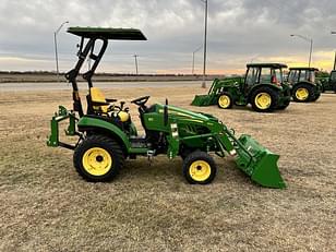 Main image John Deere 2025R 4