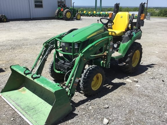 Main image John Deere 2025R