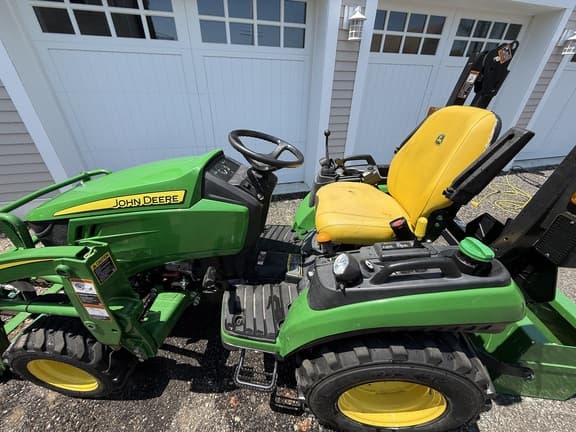 Image of John Deere 2025R Primary image