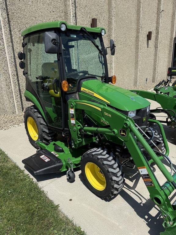 Image of John Deere 2025R equipment image 3