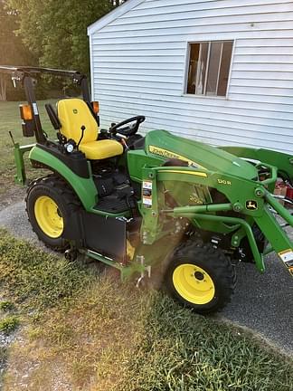 Image of John Deere 2025R equipment image 3