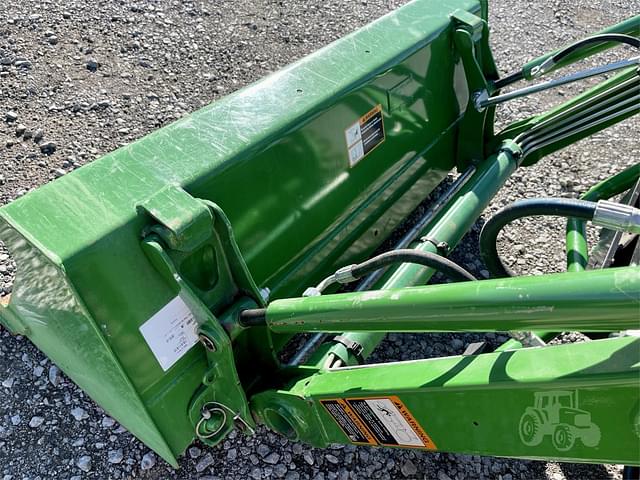 Image of John Deere 2025R equipment image 4