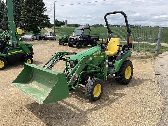Image of John Deere 2025R equipment image 1