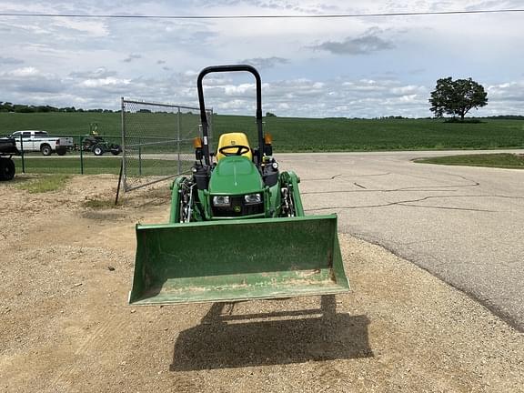 Image of John Deere 2025R Primary image