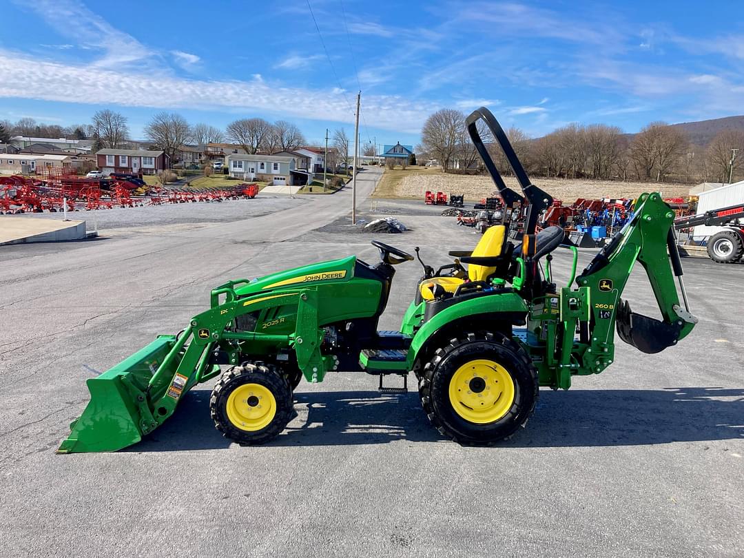 Image of John Deere 2025R Primary image