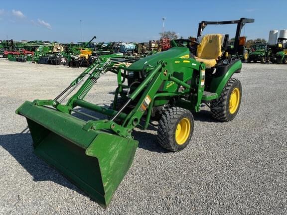 Image of John Deere 2025R equipment image 3