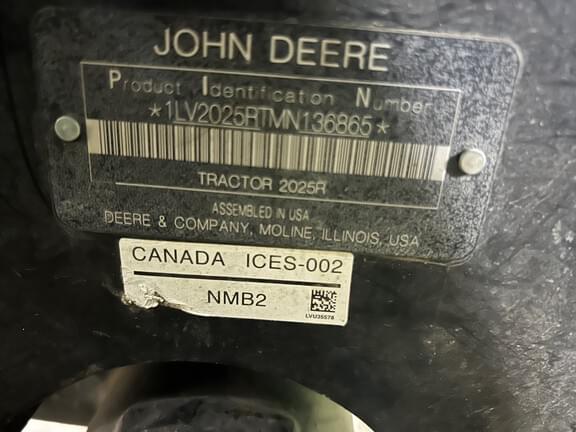 Image of John Deere 2025R equipment image 1