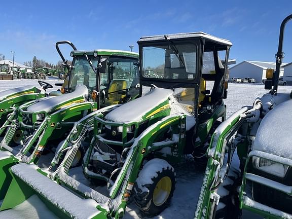 Image of John Deere 2025R equipment image 1