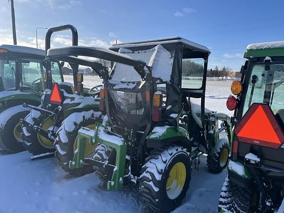 Image of John Deere 2025R equipment image 3