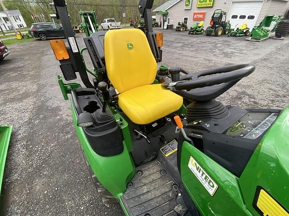 Image of John Deere 2025R equipment image 4