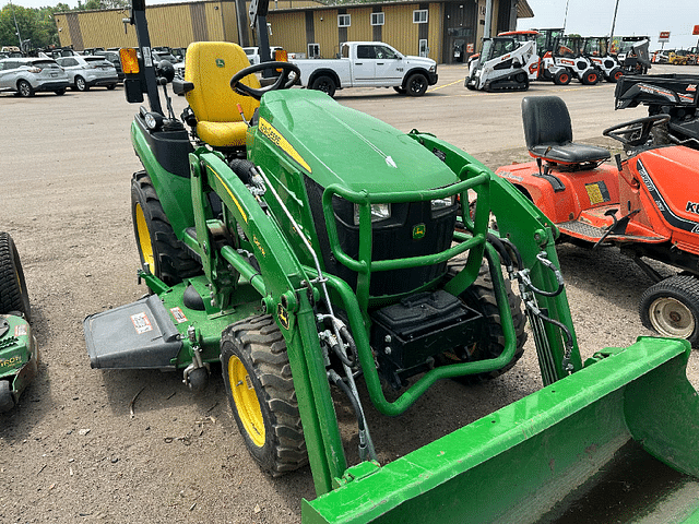 Image of John Deere 2025R equipment image 1