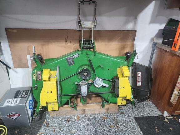 Image of John Deere 2025R equipment image 1