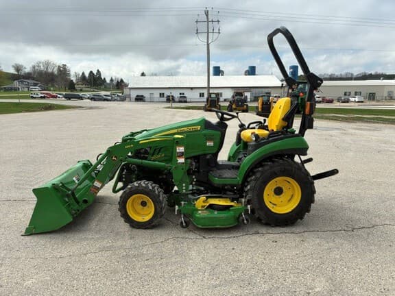 Image of John Deere 2025R equipment image 1