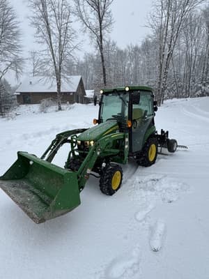 2021 John Deere 2025R Image
