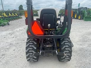 Main image John Deere 2025R 7