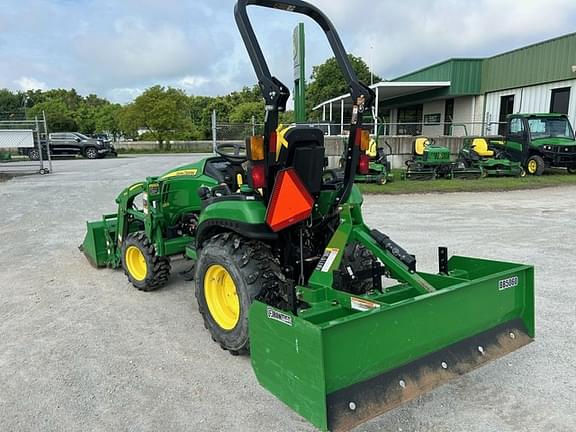 Image of John Deere 2025R equipment image 2