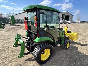 Main image John Deere 2025R 6