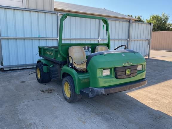 Image of John Deere Pro Gator 2030A equipment image 3
